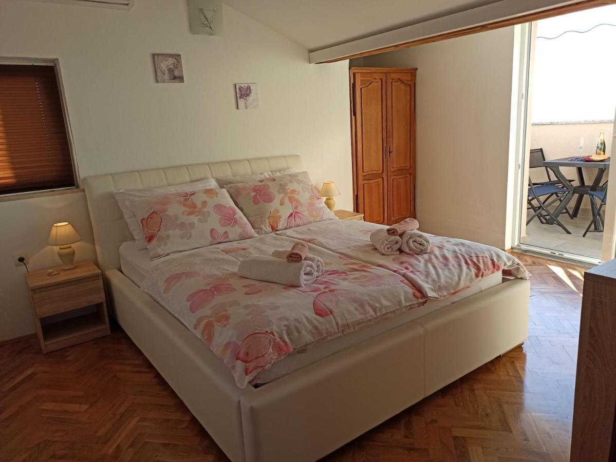 Villa Rea Malinska Exteriér fotografie