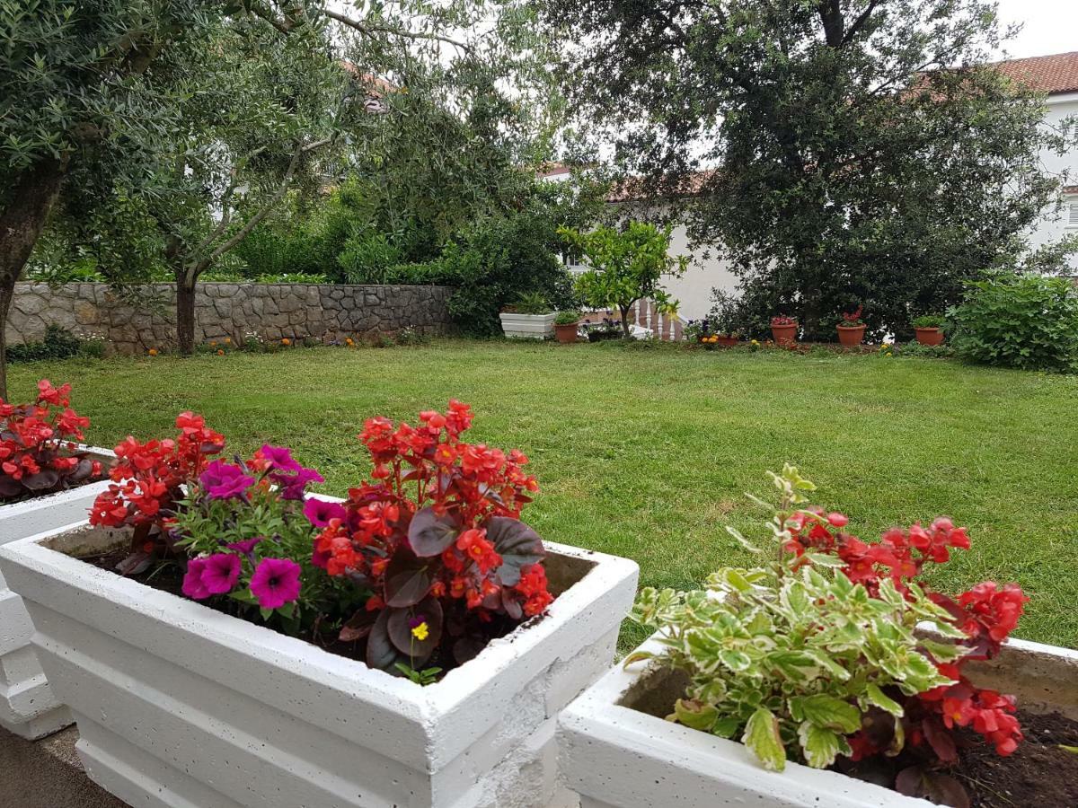 Villa Rea Malinska Exteriér fotografie