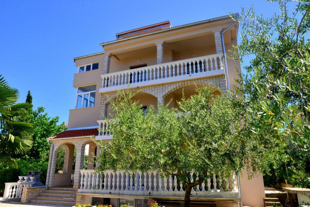 Villa Rea Malinska Exteriér fotografie